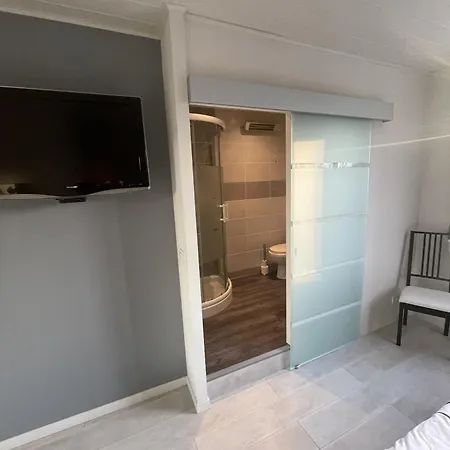 Le Glandasse Bed & Breakfast 3*